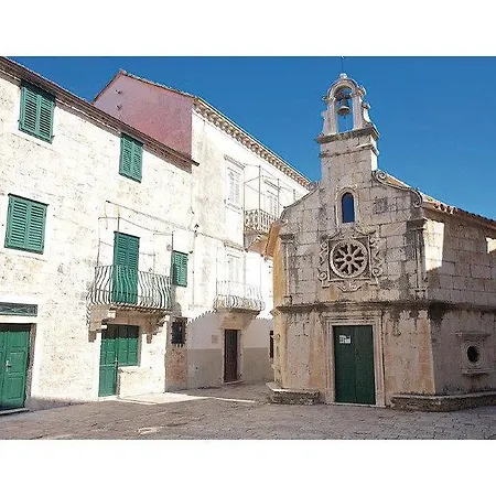 Two-bedroom In Jelsa