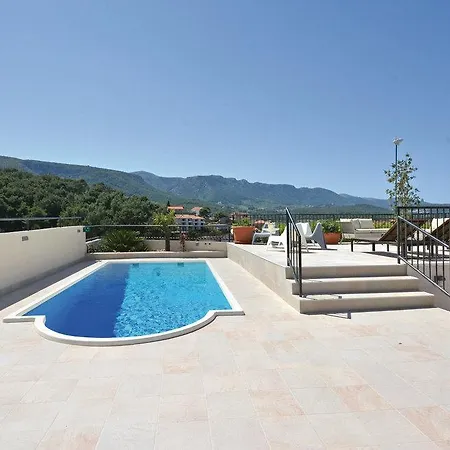 Апартаменты Two-bedroom In Jelsa